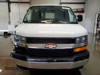 2024 Chevrolet Express Cargo with VIN 1GCWGAFP0R1158491, listed as a Copart auction lot 54743335 with Not provided miles and Clean title. Bid and sale history available at DreamBid. Image 5.