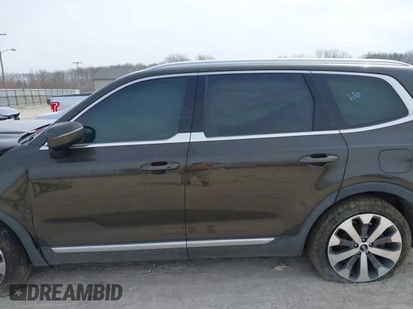 2021 Kia Telluride EX with VIN 5XYP34HC0MG162318, listed as a IAAI auction lot 41837489 with 110,922 mi miles and . Bid and sale history available at DreamBid. Image 15.