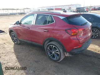 2020 Buick Encore GX Select z VIN KL4MMDSL2LB100723, wystawiony jako IAAI lot #41751738 z przebiegiem 56 433 mil mil oraz . Historia ofert i sprzedaży dostępna na DreamBid. Obrazek 3.