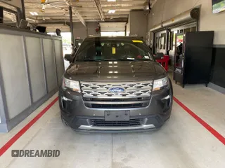 2019 Ford Explorer XLT z VIN 1FM5K8D85KGB20171, wystawiony jako IAAI lot #42767312 z przebiegiem 83 569 mil mil oraz . Historia ofert i sprzedaży dostępna na DreamBid. Obrazek 30.