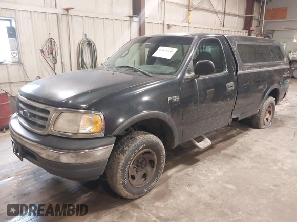 2001 Ford F-150 XL с VIN 1FTZF18241NA86371, выставлен на аукционе IAAI как лот 42621430 с пробегом Не указан миль и . История ставок и продаж доступна на DreamBid. Изображение 2.