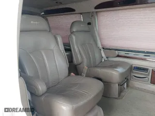 2002 Chevrolet Express Van with VIN 1GBFG15R021225474, listed as a IAAI auction lot 41770334 with 190,059 mi miles. Bid and sale history available at carsss.com. Image 8.