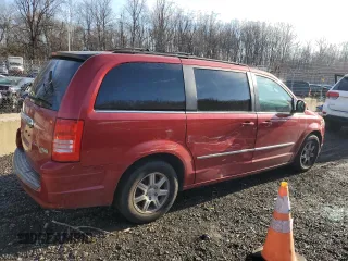 2009 Chrysler Town & Country Touring with VIN 2A8HR54149R568014, listed as a Copart auction lot 43071345 with 143,541 mi miles and Salvage Title. Bid and sale history available at DreamBid. Image 3.