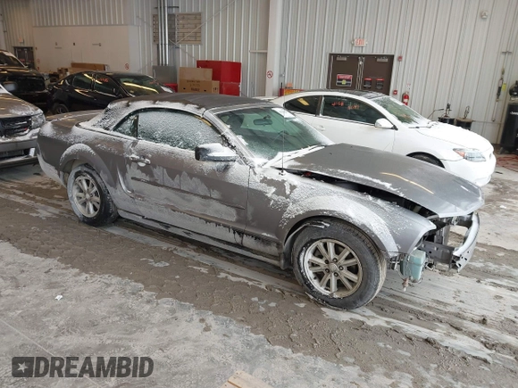 2007 Ford Mustang Deluxe with VIN 1ZVFT84N075276744, listed as a IAAI auction lot 41559826 with 145,129 mi miles and . Bid and sale history available at carsss.com. Image 1.