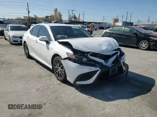 2022 Toyota Camry SE with VIN 4T1G11AK1NU656303, listed as a Copart auction lot 52543515 with 51,239 mi miles and Salvage Title. Bid and sale history available at DreamBid. Image 11.