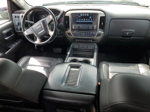 2019 GMC Sierra 3500HD Denali z VIN 1GT42WEY6KF240456, wystawiony jako Copart lot #58896115 z przebiegiem 67 144 mil mil oraz Czysty tytuł • Clean title. Historia ofert i sprzedaży dostępna na DreamBid. Obrazek 8.