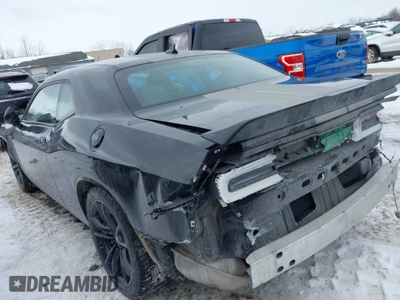 2017 Dodge Challenger SXT Plus z VIN 2C3CDZAG1HH535125, wystawiony jako IAAI lot #41611589 z przebiegiem 56 588 mil mil oraz . Historia ofert i sprzedaży dostępna na DreamBid. Obrazek 3.