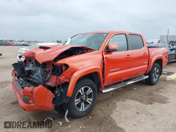 2018 Toyota Tacoma SR5 z VIN 3TMAZ5CN2JM076140, wystawiony jako IAAI lot #41913486 z przebiegiem 142 212 mil mil oraz . Historia ofert i sprzedaży dostępna na DreamBid. Obrazek 20.