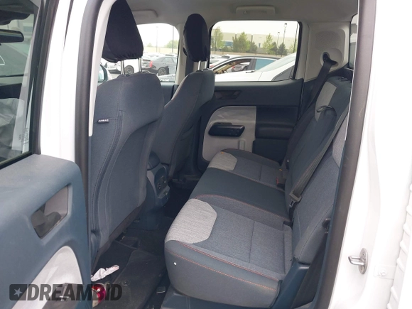 2023 Ford Maverick XL z VIN 3FTTW8E90PRA62946, wystawiony jako IAAI lot #42141287 z przebiegiem 6 731 mil mil oraz . Historia ofert i sprzedaży dostępna na DreamBid. Obrazek 8.