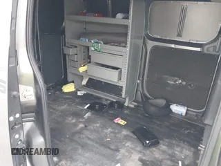 2021 Nissan NV200 SV z VIN 3N6CM0KN2MK690257, wystawiony jako IAAI lot #42086985 z przebiegiem 63 614 mil mil oraz . Historia ofert i sprzedaży dostępna na DreamBid. Obrazek 8.