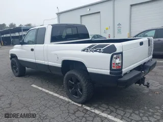 2001 Dodge Ram 1500 with VIN 1B7HF13YX1J273581, listed as a IAAI auction lot 41965682 with 73,375 mi miles. Bid and sale history available at carsss.com. Image 3.