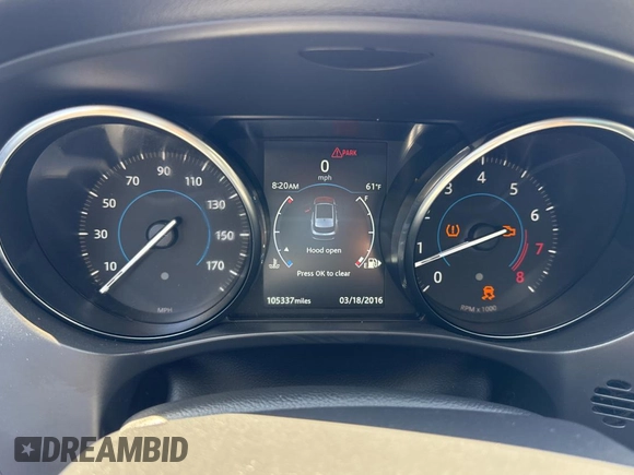 2018 Jaguar F-Pace 30t Premium with VIN SADCJ2GX0JA296016, listed as a Copart auction lot 46682375 with 105,337 mi miles and Clean title. Bid and sale history available at DreamBid. Image 8.