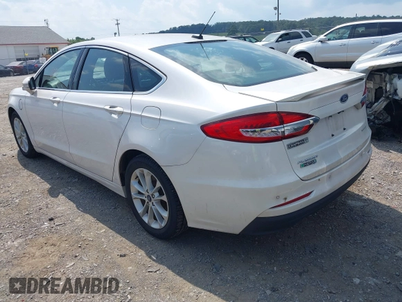 2019 Ford Fusion Titanium with VIN 3FA6P0SU8KR192833, listed as a IAAI auction lot 42818081 with 71,188 mi miles and . Bid and sale history available at DreamBid. Image 3.
