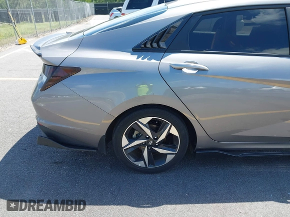 2023 Hyundai Elantra SEL z VIN KMHLS4AG3PU511338, wystawiony jako IAAI lot #42258048 z przebiegiem 3 556 mil mil oraz . Historia ofert i sprzedaży dostępna na DreamBid. Obrazek 12.
