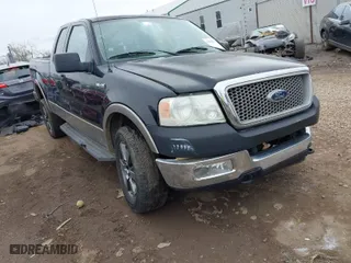 2004 Ford F-150 XLT with VIN 1FTPX14564NB64061, listed as a IAAI auction lot 41876891 with 205,548 mi miles. Bid and sale history available at carsss.com. Image 1.