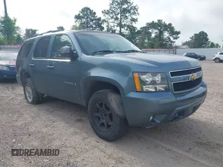 2009 Chevrolet Tahoe 2LT z VIN 1GNEC23369R163069, wystawiony jako IAAI lot #42121800 z przebiegiem 202 846 mil mil oraz . Historia ofert i sprzedaży dostępna na DreamBid. Obrazek 1.