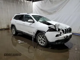 2015 Jeep Cherokee Latitude with VIN 1C4PJMCB8FW515186, listed as a Copart auction lot 44016125 with 165,357 mi miles and Non Repairable. Bid and sale history available at carsss.com. Image 4.