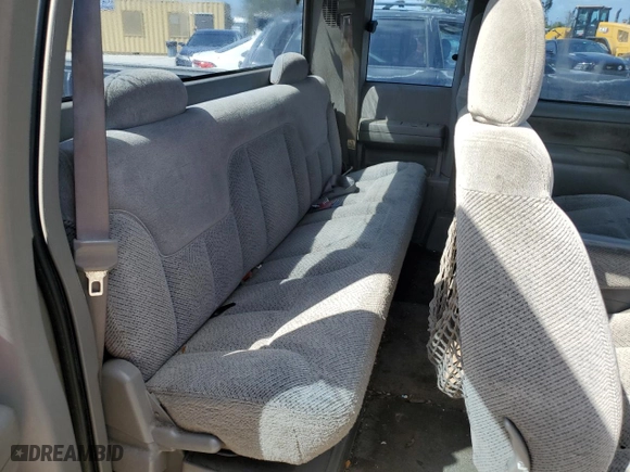 1998 Chevrolet C/K 1500 with VIN 2GCEC19M7W1258960, listed as a Copart auction lot 76894204 with 262,644 mi miles and Salvage Title. Bid and sale history available at carsss.com. Image 10.