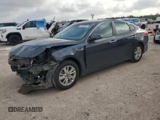 2016 Kia Optima LX z VIN KNAGT4L32G5078938, wystawiony jako Copart lot #55253985 z przebiegiem 87 106 mil mil oraz Szkoda całkowita • Salvage title. Historia ofert i sprzedaży dostępna na DreamBid. Obrazek 1.