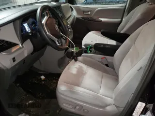 2019 Toyota Sienna LE Auto Access Seat with VIN 5TDKZ3DC7KS003451, listed as a Copart auction lot 87056704 with 76,587 mi miles and Salvage Title. Bid and sale history available at DreamBid. Image 7.
