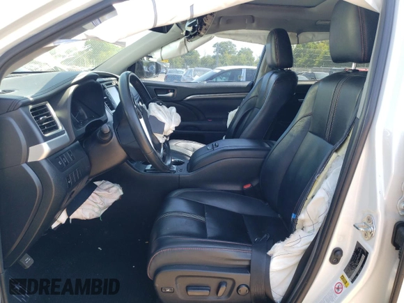 2019 Toyota Highlander SE with VIN 5TDJZRFH8KS604858, listed as a Copart auction lot 69157044 with 119,902 mi miles and Salvage title. Bid and sale history available at DreamBid. Image 7.