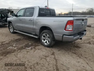 2022 Ram 1500 Big Horn z VIN 1C6RRFFG9NN402461, wystawiony jako Copart lot #45080115 z przebiegiem 34 011 mil mil oraz Szkoda całkowita • Salvage title. Historia ofert i sprzedaży dostępna na DreamBid. Obrazek 2.