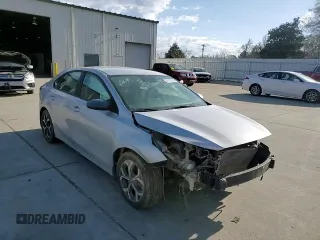 2019 Kia Forte LXS z VIN 3KPF24AD1KE119926, wystawiony jako Copart lot #49107035 z przebiegiem 79 623 mil mil oraz Szkoda całkowita • Salvage title. Historia ofert i sprzedaży dostępna na DreamBid. Obrazek 11.