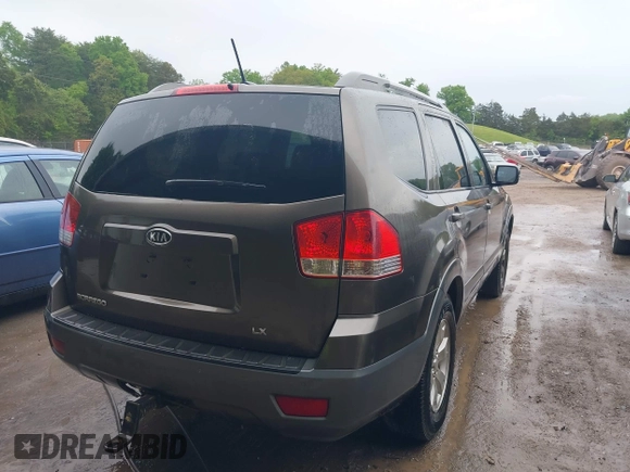 2009 Kia Borrego EX with VIN KNDJH741495030353, listed as a IAAI auction lot 42096015 with Not Provided miles. Bid and sale history available at carsss.com. Image 4.