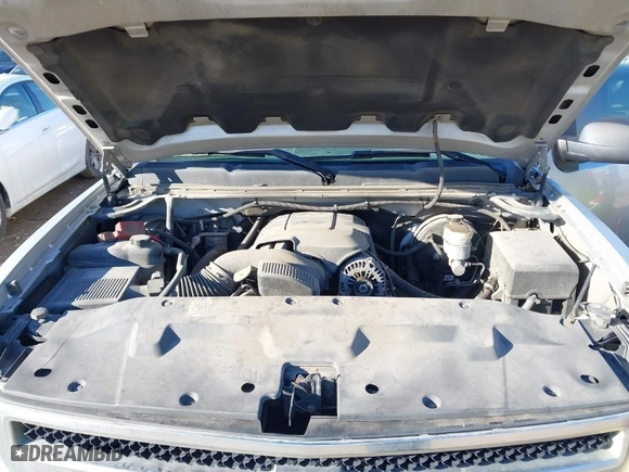 2011 Chevrolet Silverado 1500 LT with VIN 1GCRCSE05BZ159579, listed as a IAAI auction lot 41618657 with 215,578 mi miles. Bid and sale history available at carsss.com. Image 10.
