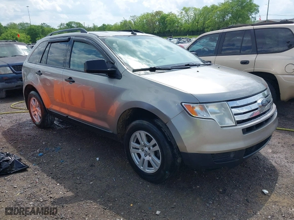 2008 Ford Edge SE with VIN 2FMDK36C48BA67687, listed as a IAAI auction lot 42068301 with 196,987 mi miles. Bid and sale history available at carsss.com. Image 1.
