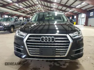2017 Audi Q7 Premium Plus with VIN WA1LAAF73HD012517, listed as a Copart auction lot 52279185 with 177,472 mi miles and Clean Title. Bid and sale history available at carsss.com. Image 5.