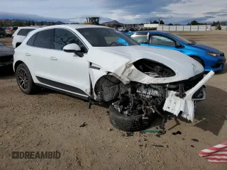 2016 Porsche Macan S with VIN WP1AB2A56GLB41649, listed as a Copart auction lot 81804904 with 76,135 mi miles and Salvage title. Bid and sale history available at DreamBid. Image 4.