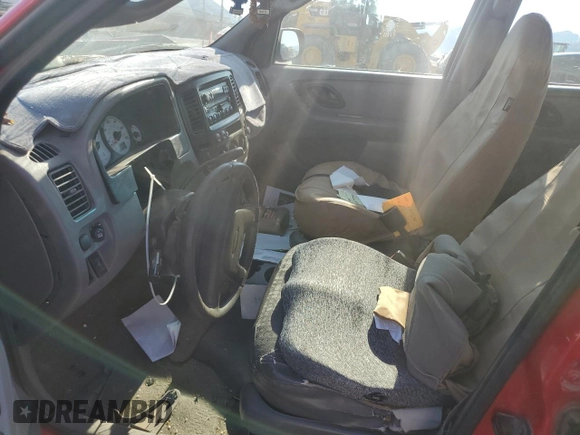 2001 Ford Escape XLS with VIN 1FMYU02161KE97828, listed as a Copart auction lot 62542154 with 186,810 mi miles and Salvage Title. Bid and sale history available at carsss.com. Image 7.