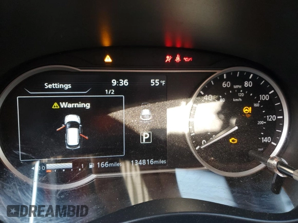 2019 Nissan Kicks SV z VIN 3N1CP5CU9KL527211, wystawiony jako Copart lot #51938855 z przebiegiem 134 816 mil mil oraz Szkoda całkowita • Salvage title. Historia ofert i sprzedaży dostępna na DreamBid. Obrazek 9.