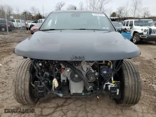 2021 Jeep Grand Cherokee SRT with VIN 1C4RJFDJXMC626315, listed as a Copart auction lot 45098185 with 0 mi miles and Salvage Title. Bid and sale history available at carsss.com. Image 5.