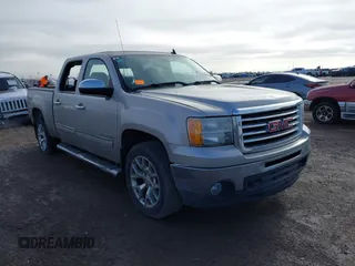 2008 GMC Sierra 1500 SLT z VIN 2GTEC13J781183601, wystawiony jako IAAI lot #41127458 z przebiegiem 139 579 mil mil oraz . Historia ofert i sprzedaży dostępna na DreamBid. Obrazek 1.