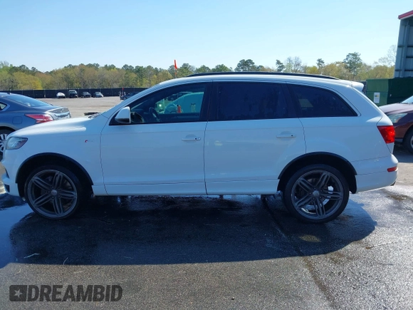 2015 Audi Q7 3.0T S line Prestige with VIN WA1DGAFE5FD020651, listed as a IAAI auction lot 41863003 with 167,938 mi miles. Bid and sale history available at carsss.com. Image 14.