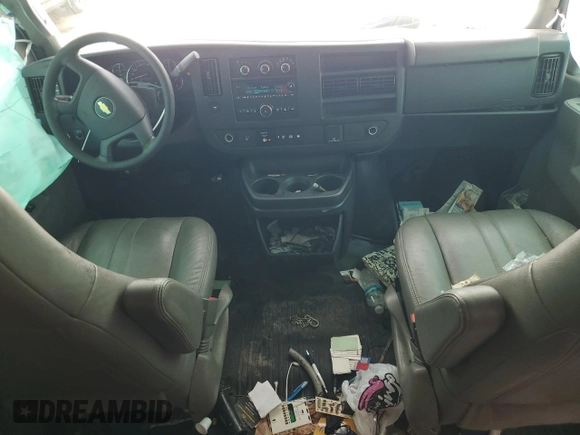 2018 Chevrolet Express Cargo Van with VIN 1GCWGAFP6J1217404, listed as a Copart auction lot 68947454 with 122,000 mi miles and Salvage Title. Bid and sale history available at carsss.com. Image 8.