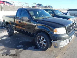 2004 Ford F-150 XL with VIN 1FTRF12W94KD86392, listed as a IAAI auction lot 41591746 with 249,988 mi miles. Bid and sale history available at carsss.com. Image 1.