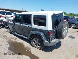 2017 Jeep Wrangler Unlimited Sahara с VIN 1C4BJWEG3HL619667, выставлен на аукционе IAAI как лот 42188812 с пробегом 155 619 миль миль и . История ставок и продаж доступна на DreamBid. Изображение 3.