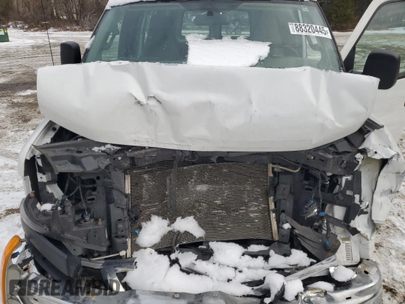2023 GMC Savana Cargo z VIN 1GTW7AFP4P1188784, wystawiony jako Copart lot #88320445 z przebiegiem 55 278 mil mil oraz Szkoda całkowita • Salvage title. Historia ofert i sprzedaży dostępna na DreamBid. Obrazek 12.