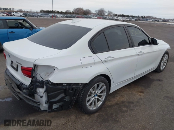 2018 BMW 3 Series 320i xDrive with VIN WBA8E5G54JNU47158, listed as a IAAI auction lot 41362749 with 38,158 mi miles. Bid and sale history available at carsss.com. Image 4.