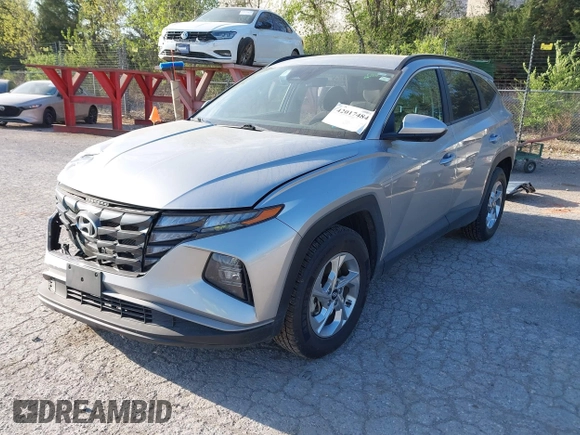 2024 Hyundai Tucson SEL with VIN 5NMJBCDE6RH305280, listed as a IAAI auction lot 42017484 with 43,149 mi miles. Bid and sale history available at carsss.com. Image 2.
