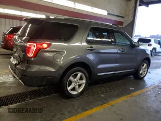 2017 Ford Explorer XLT with VIN 1FM5K8D87HGD43711, listed as a Copart auction lot 43441275 with 199,021 mi miles and Salvage Title. Bid and sale history available at carsss.com. Image 3.