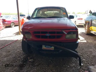 1996 Ford Explorer z VIN 1FMCU24X3TUA68712, wystawiony jako IAAI lot #41976840 z przebiegiem 274 887 mil mil oraz . Historia ofert i sprzedaży dostępna na DreamBid. Obrazek 12.