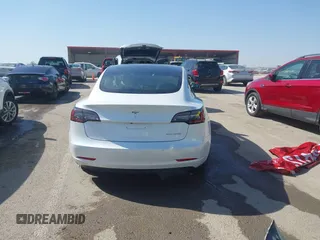 2021 Tesla Model 3 Long Range z VIN 5YJ3E1EB0MF860289, wystawiony jako IAAI lot #41771854 z przebiegiem 190 892 mil mil oraz . Historia ofert i sprzedaży dostępna na DreamBid. Obrazek 17.