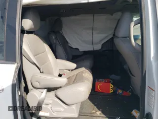 2017 Toyota Sienna XLE Auto Access Seat with VIN 5TDYZ3DC2HS790411, listed as a Copart auction lot 52099465 with 110,318 mi miles and Clean Title. Bid and sale history available at carsss.com. Image 11.