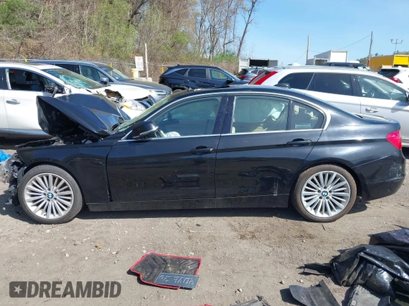 2014 BMW 3 Series 328i xDrive с VIN WBA3B5C54EP543441, выставлен на аукционе IAAI как лот 42144984 с пробегом Не указан миль и . История ставок и продаж доступна на DreamBid. Изображение 14.