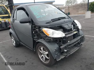 2015 Smart fortwo Passion with VIN WMEEJ3BA1FK787744, listed as a IAAI auction lot 42095001 with 43,370 mi miles and . Bid and sale history available at DreamBid. Image 1.
