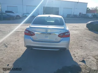 2018 Nissan Altima 2.5 SL with VIN 1N4AL3AP5JC171504, listed as a IAAI auction lot 41631839 with 70,638 mi miles. Bid and sale history available at carsss.com. Image 16.